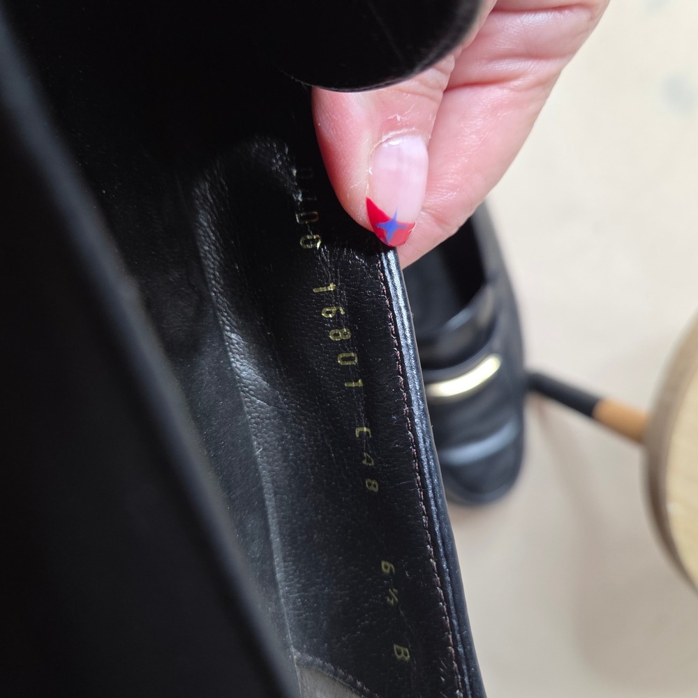 Salvatore Ferragamo Black Leather Block Heel Loafers Gold Logo Italy women 6.5B - Picture 15 of 15